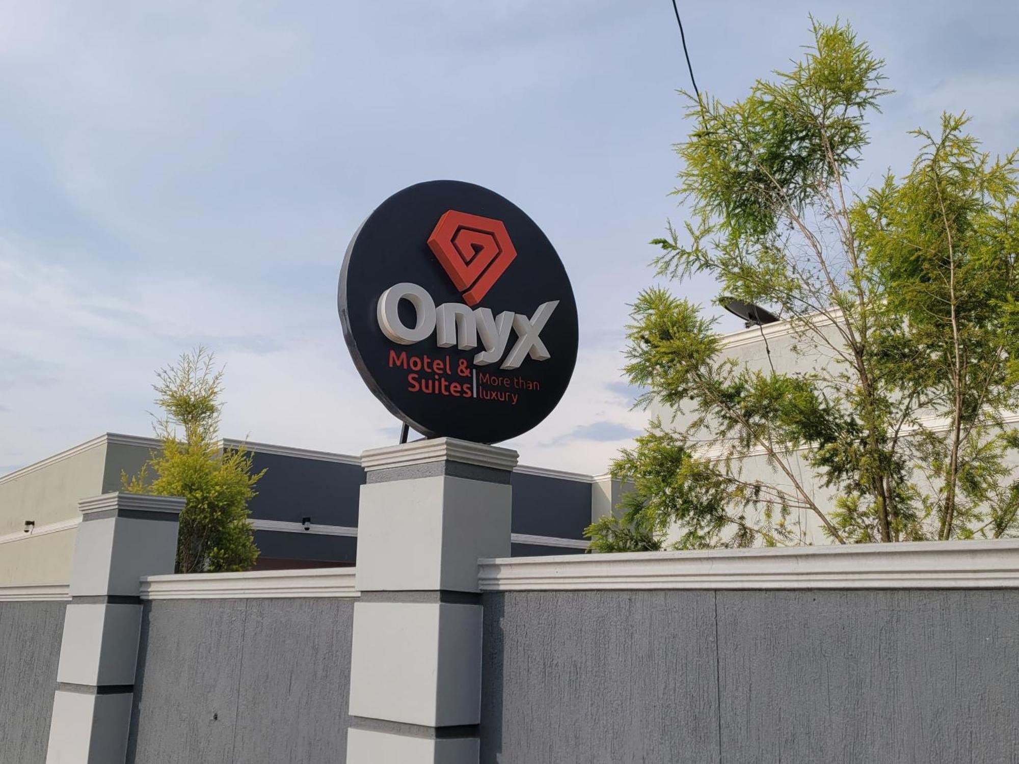 Onyx Motel And Suites Mbarara Zewnętrze zdjęcie